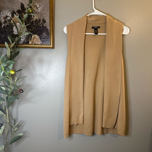 Alfani Petite S Camel Sweater Vest Cardigan Neutral Minimalist Layering - Picture 2 of 6